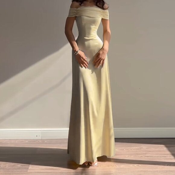 Prom Dress Lace-Up Back Off-the-Shoulder Large - Picture 2 of 4